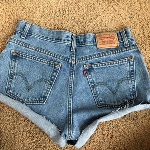 LEVI SHORTS